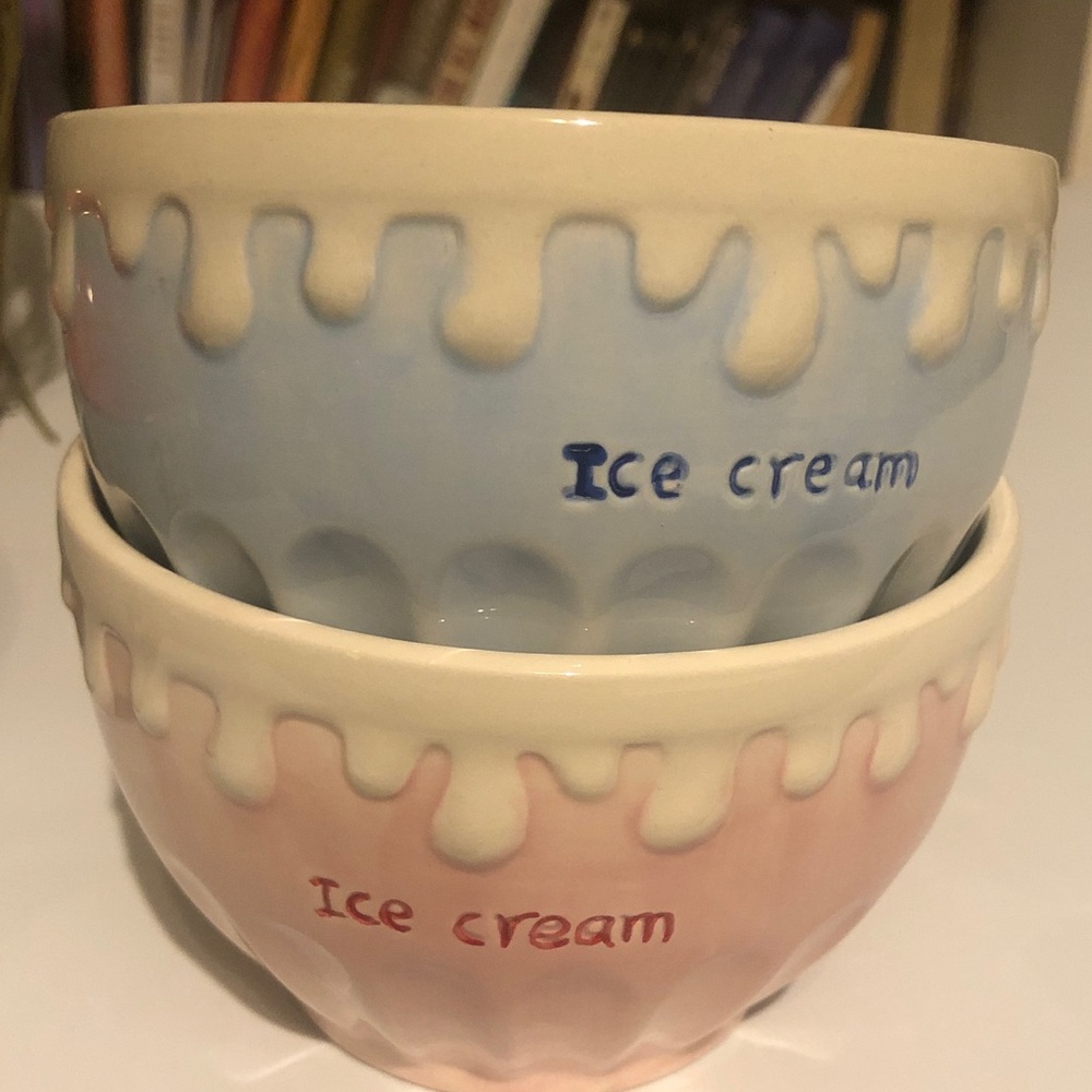 J. M. Smucker Ceramic Ice Cream Dessert Bowls - Blue & Pink
